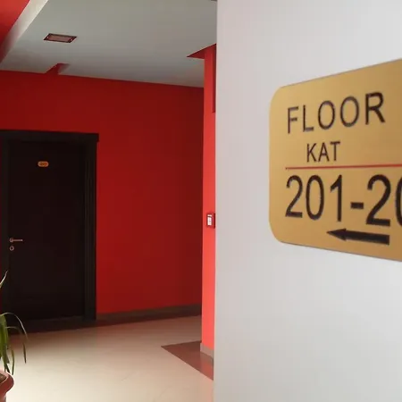 Class Hotel