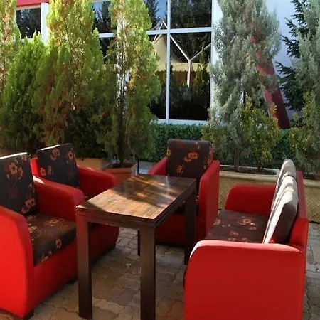 Class Hotel